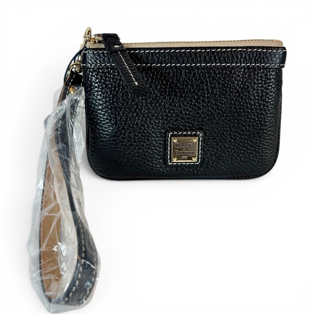 Dooney & Bourke Black Pebbled Leather Medium Wristlet WLUCA1408 BLBL NEW
